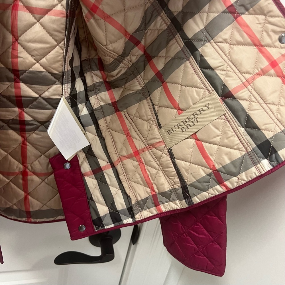 Burberry Brit Red Quilted Jacket - Picture 5 of 16